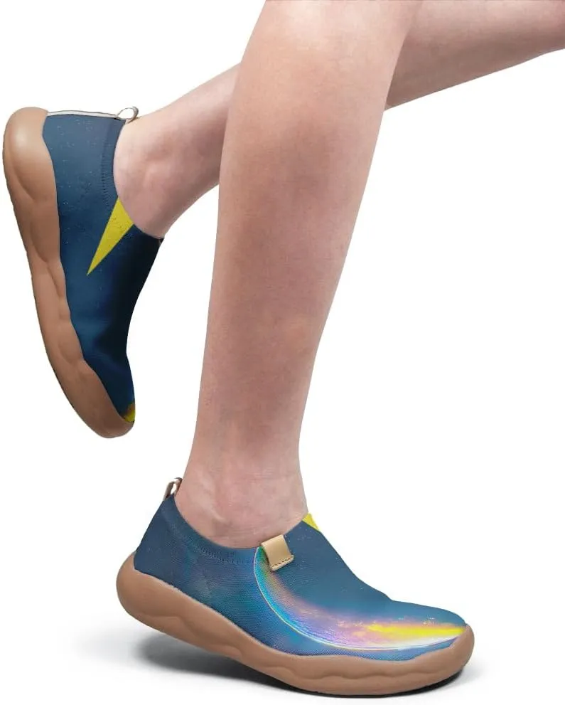 Women's Art Travel Shoes Slip-on Loafers Comfortable, Light and Fashionable Knitted Sneakers